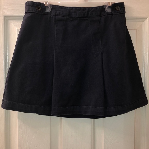 2 Girls Old Navy skirt with Built-in shorts - Picture 6 of 8